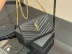 Yves Saint Laurent Woc Envelope Bag Cowhide Leather Can Be Worn Crossbody Or Underarm - Image 2