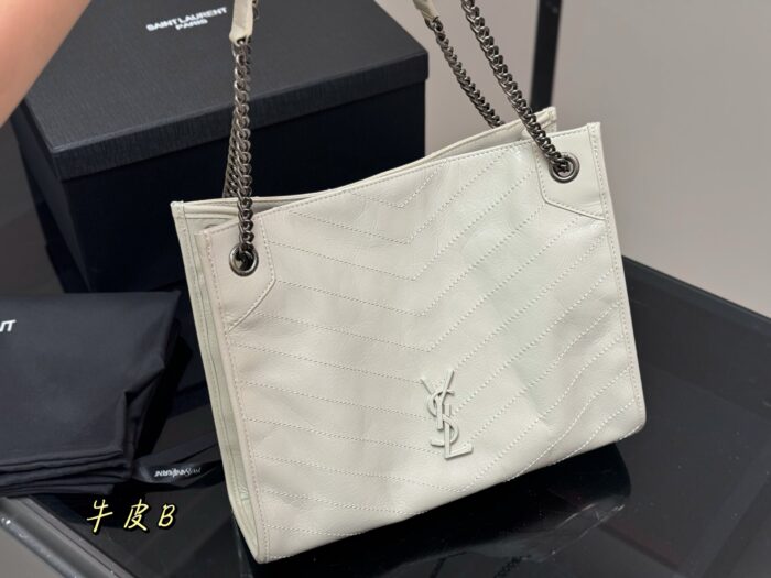 Yves Saint Laurent Niki Shopping Bag Crumpled Oil-Waxed Cowhide Tote - Image 5
