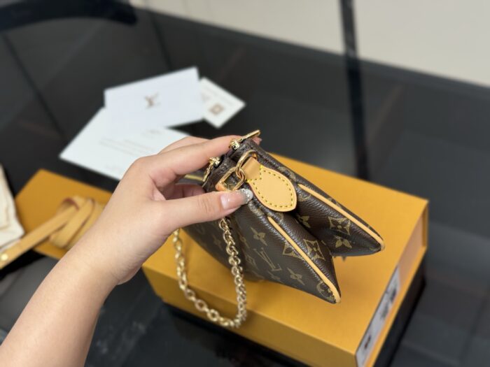 Louis Vuitton Mahjong Bag Dual-Strap Design Can Be Worn Crossbody, Over The Shoulder Or Carried By Hand Adorable And Practical! - Image 6
