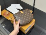 Louis Vuitton Saumur Bb Twin Star Messenger Bag With Long Shoulder Strap And Foldable Box - Image 7