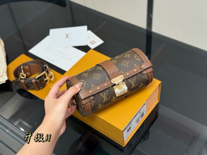 Louis Vuitton Monogram Papillon Trunk Cylindrical Flap Lock Clasp Bag With Wide Shoulder Strap And Chain, Large Capacity - Image 1