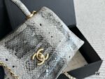 Chanel 23P Coco Handle Snake-Patterned Handbag Wear-Resistant - Image 7