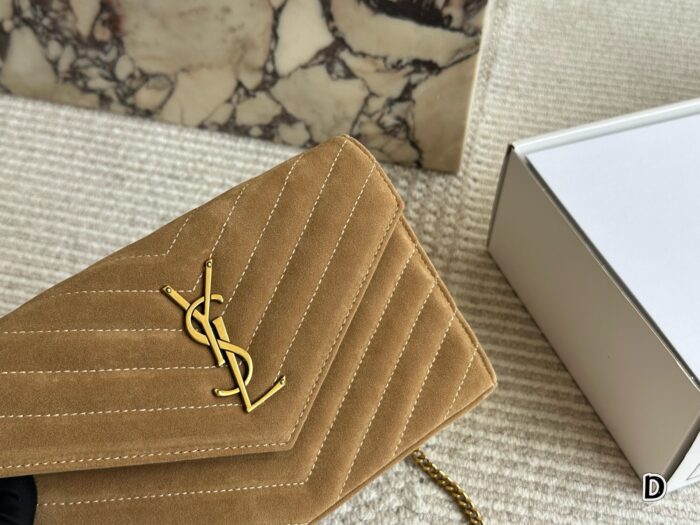 Yves Saint Laurent Woc Envelope Bag Satin Leather Crossbody/Underarm Bag - Image 2