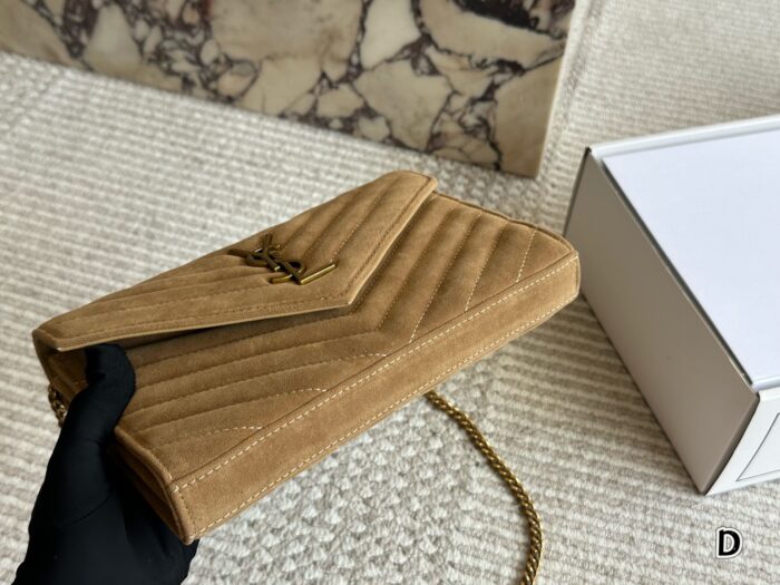 Yves Saint Laurent Woc Envelope Bag Satin Leather Crossbody/Underarm Bag - Image 3