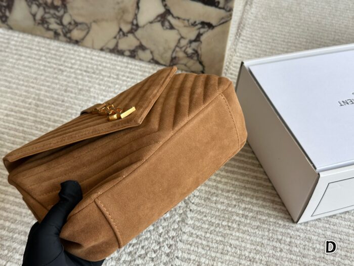 Yves Saint Laurent Messenger Bag  Original Rugged Gold-Plated Chain Monogram Logo Spacious Chain Bag - Image 4