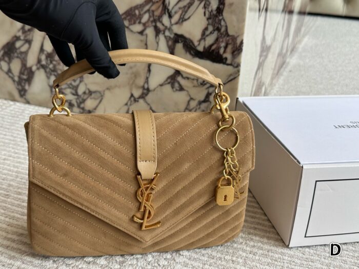 Yves Saint Laurent Messenger Bag  Original Rugged Gold-Plated Chain Monogram Logo Spacious Chain Bag - Image 10