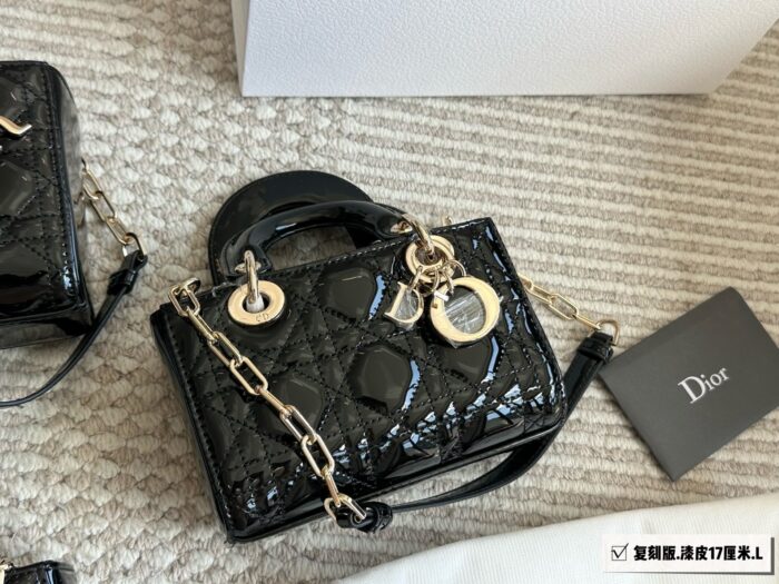 Dior D-Joy Patent Leather Diamond Quilted Handbag - Multiple Carry Options - New Arrival - Image 4