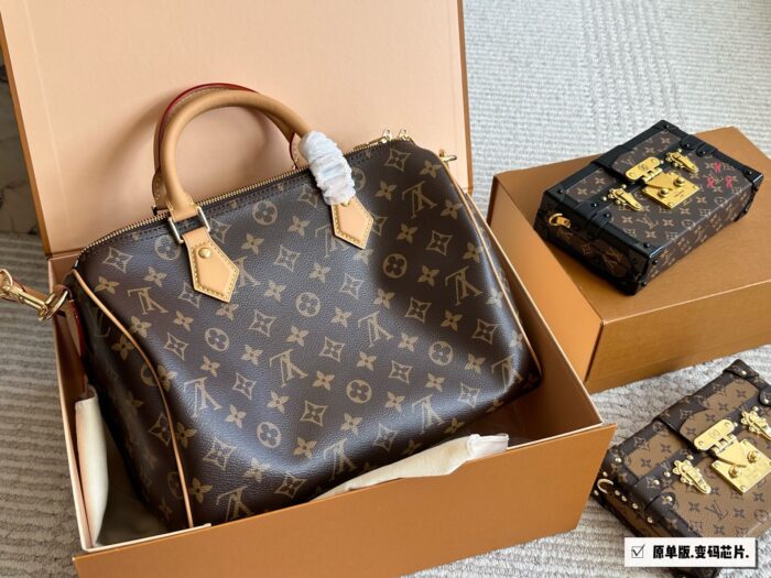 Louis Vuitton Speedy30 2024 New Replica Pillow Bag Original Hardware New Shoulder Strap - Image 5