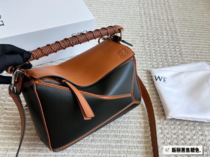 Loewe Puzzle Geometric Bag - Artisanal Handle Craft Edition - Image 5