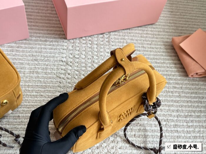 Miu Miu Bowling Bag/Briefcase Handheld Or Crossbody Ample Capacity Sweet Little Handbag - Image 4