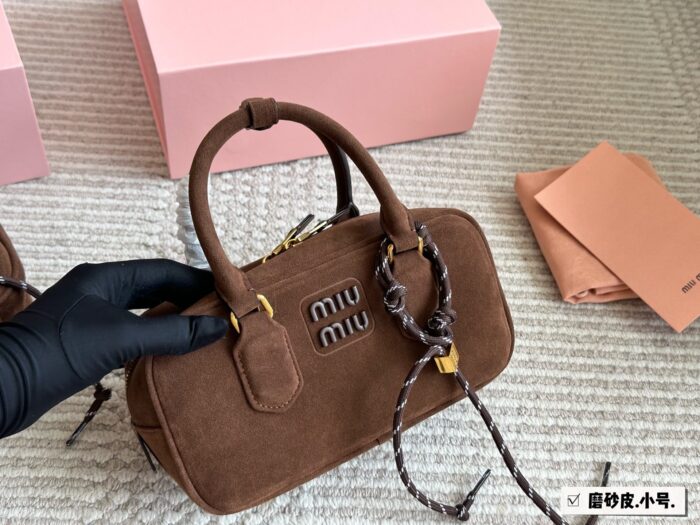 Miu Miu Bowling Bag/Briefcase Can Be Handheld Or Crossbody Ample Capacity Satin-Finish Leather - Image 3