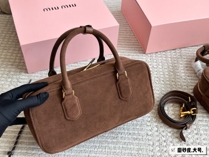 Miu Miu Bowling Bag/Briefcase Can Be Handheld Or Crossbody Ample Capacity Satin-Finish Leather - Image 6