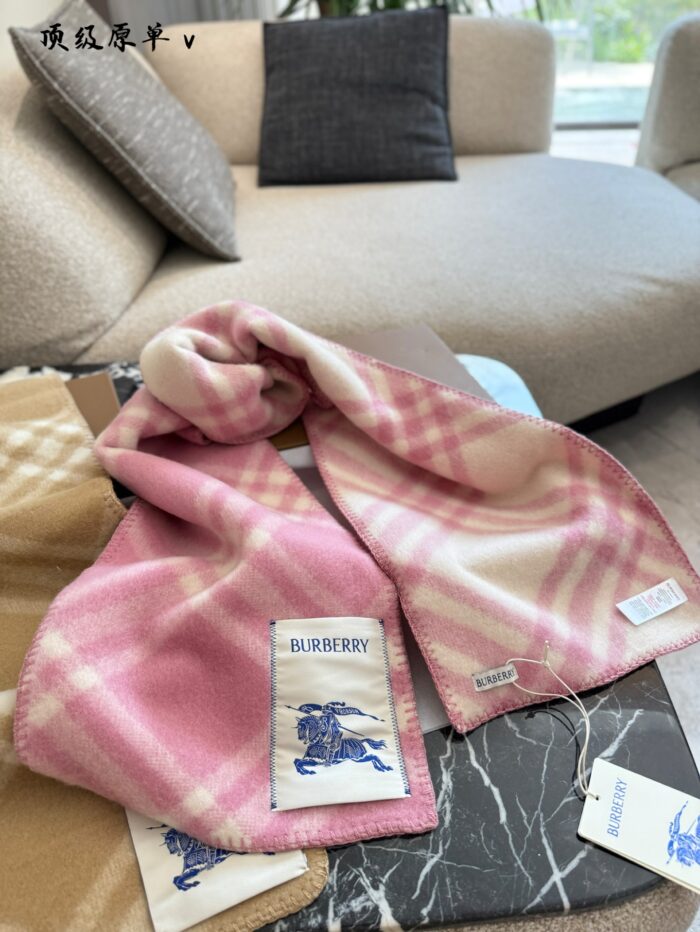 Burberry Soft Pink Wool Scarf (Narrow Version Approx. Two-Thirds The Width Of Standard Style) - Image 8
