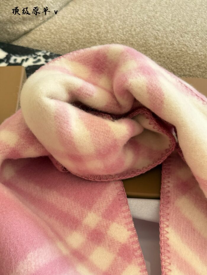 Burberry Soft Pink Wool Scarf (Narrow Version Approx. Two-Thirds The Width Of Standard Style) - Image 9