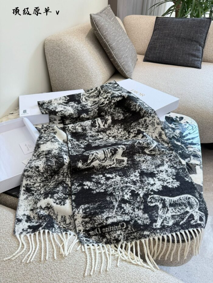 Dior Sauvage Juy Print Scarf Cashmere And Wool Blend Fringe Detailing - Image 8