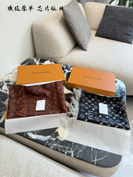 Louis Vuitton Wool And Silk Blend Scarf - Versatile And Elegant