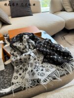 Louis Vuitton Wool And Silk Blend Scarf - Versatile And Elegant - Image 8