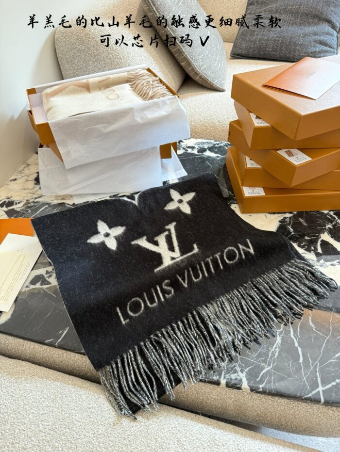 Louis Vuitton Scarf Collection 100% Cashmere Versatile Warmth - Image 6