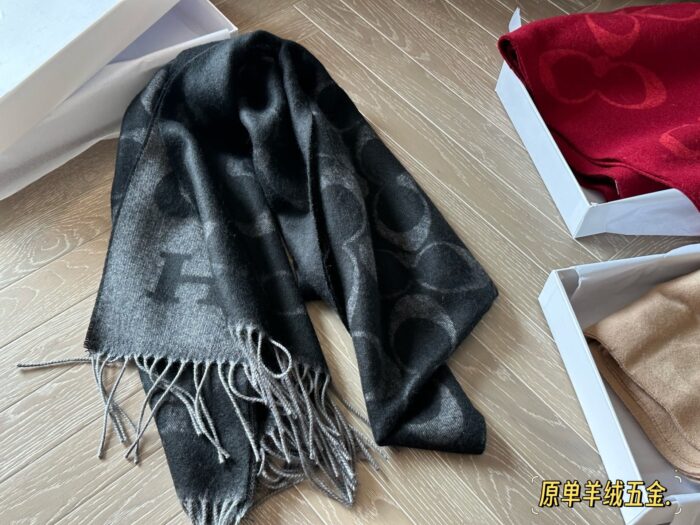 Coach New Cashmere Scarf 100% Cashmere Warm And Comfortable - Image 8