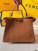 Fendi Peekaboo Seeu 2025 Summer New Arrival Woven Handbag And Crossbody Bag - Image 4