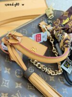 Louis Vuitton Speedy Soft30 Crafty Handbag Unisex Casual Styling - Image 5