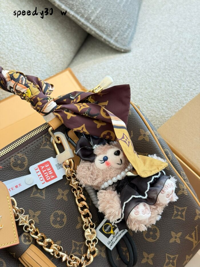 Louis Vuitton Speedy Soft30 Crafty Handbag Unisex Casual Styling - Image 6