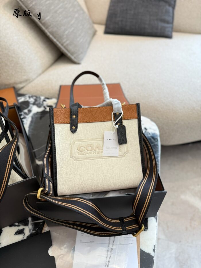Coach Field Series Tote No. 22 Tote Bag Milkshake White & Oatmeal Square Silhouette Handheld Or Crossbody - Image 2