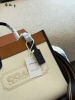 Coach Field Series Tote No. 22 Tote Bag Milkshake White & Oatmeal Square Silhouette Handheld Or Crossbody - Image 4