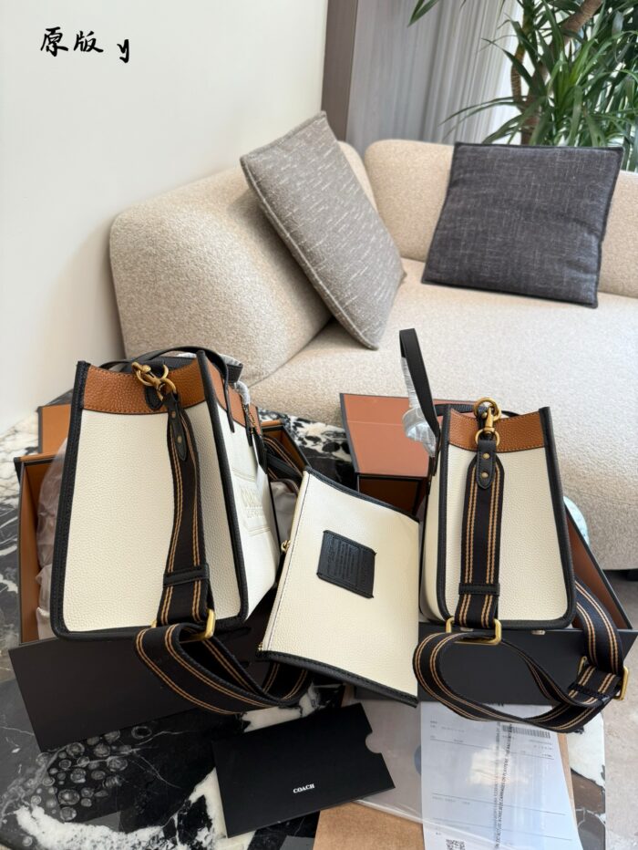 Coach Field Series Tote No. 22 Tote Bag Milkshake White & Oatmeal Square Silhouette Handheld Or Crossbody - Image 7