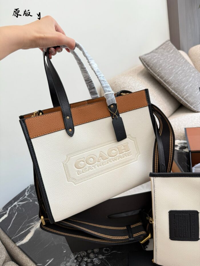 Coach Field Series Tote No. 22 Tote Bag Milkshake White & Oatmeal Square Silhouette Handheld Or Crossbody - Image 8