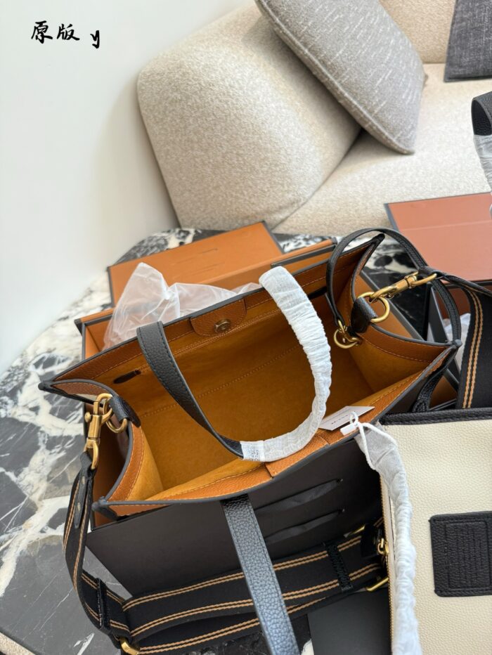 Coach Brand New Denim Cargo Tote - Image 4