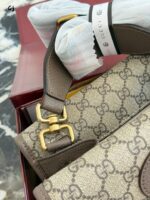 Gucci Tiger Head Reversible Crossbody Bag With Wide Shoulder Strap - Unisex - Durable - Image 9