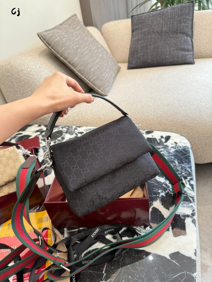 Gucci Neo Original Men'S Bags Spring/Summer 2025 Smooth Canvas Magnetic Flap Closure Generous Capacity - Image 2