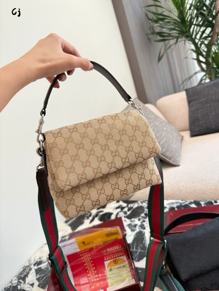Gucci Neo Original Men'S Bags Spring/Summer 2025 Smooth Canvas Magnetic Flap Closure Generous Capacity - Image 6