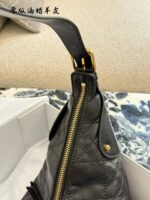 Dior Voyage Collection Handbag Oil-Waxed Leather With Lettering Hardware Adjustable Shoulder Strap Spacious Capacity Sporty Travel Bag - Image 4