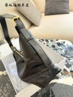 Dior Voyage Collection Handbag Oil-Waxed Leather With Lettering Hardware Adjustable Shoulder Strap Spacious Capacity Sporty Travel Bag - Image 5