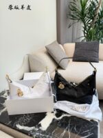 Dior Voyage Collection Handbag Vintage-Inspired Oiled Leather Letter-Embossed Hardware Adjustable Shoulder Strap Spacious Capacity Sporty Travel Companion