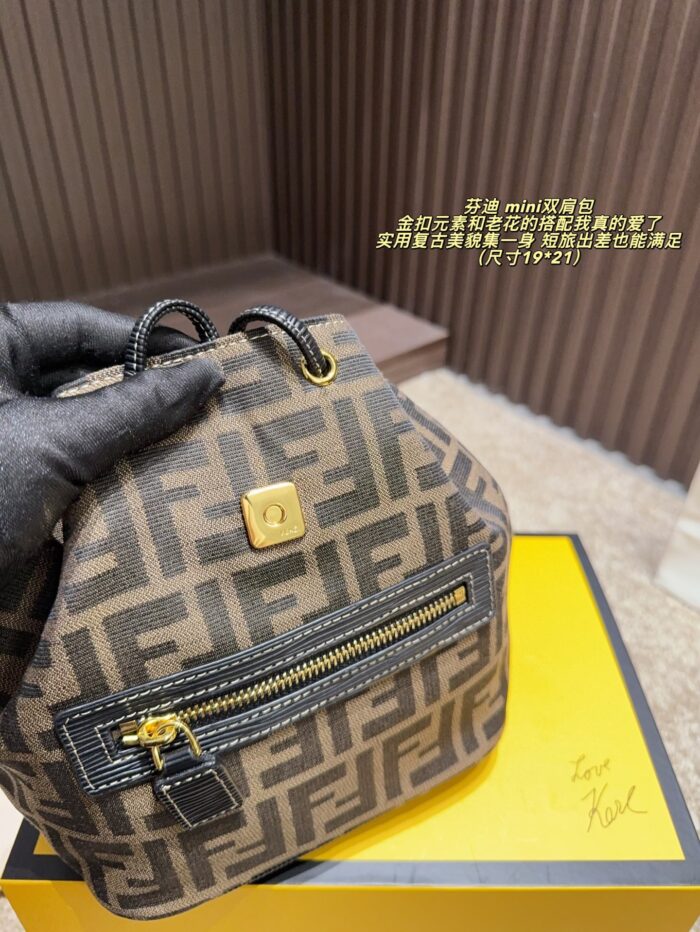 Fendi Vintage Print Gold Buckle Mini Backpack Practical And Retro - Image 9