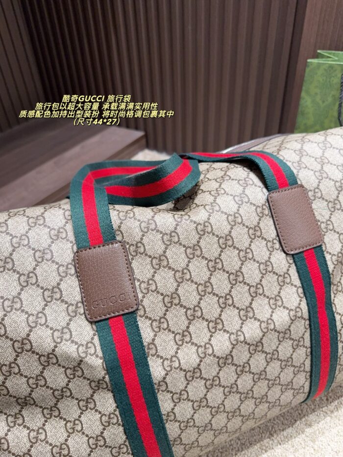 Gucci Travel Bag Extra-Large Capacity Exquisite Leather Premium Colour Palette Stylish Travel Companion - Image 3