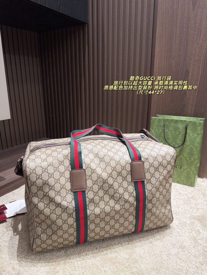 Gucci Travel Bag Extra-Large Capacity Exquisite Leather Premium Colour Palette Stylish Travel Companion - Image 6