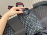 Gucci Shopping Tote Canvas, Large Capacity Ideal For Mums Superbly Roomy - Image 6