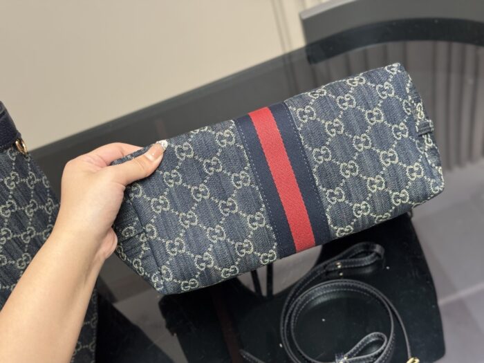 Gucci Shopping Tote Canvas, Large Capacity Ideal For Mums Superbly Roomy - Image 8