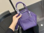 Hermès Lindy Full-Grain Calfskin Leather Custom Hardware Semi-Hand-Stitched Handbag Refined Elegance With A Touch Of Charm - Image 6