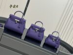 Hermès Kelly Top-Grain Leather Textured Handbag - Image 2