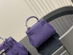 Hermès Kelly Top-Grain Leather Textured Handbag - Image 8