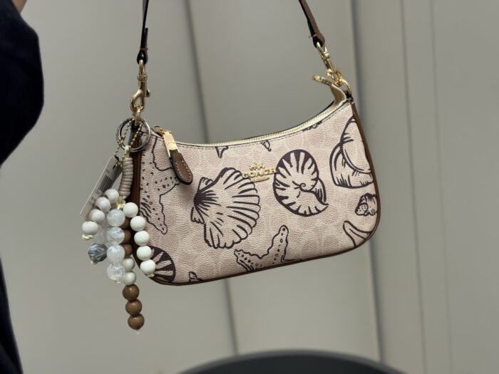 Coach Teri Underarm Bag With Dual Straps For Shoulder Or Crossbody Carry - Image 9