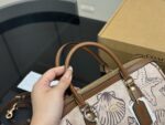 Coach Boston Pillow Bag Luxury Classic Edition Complete With Box - Image 3