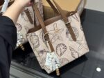 Coach Mollie Tote25 New Shell & Starfish Print Compartment Tote Bag (Shopping Bag) - Image 5