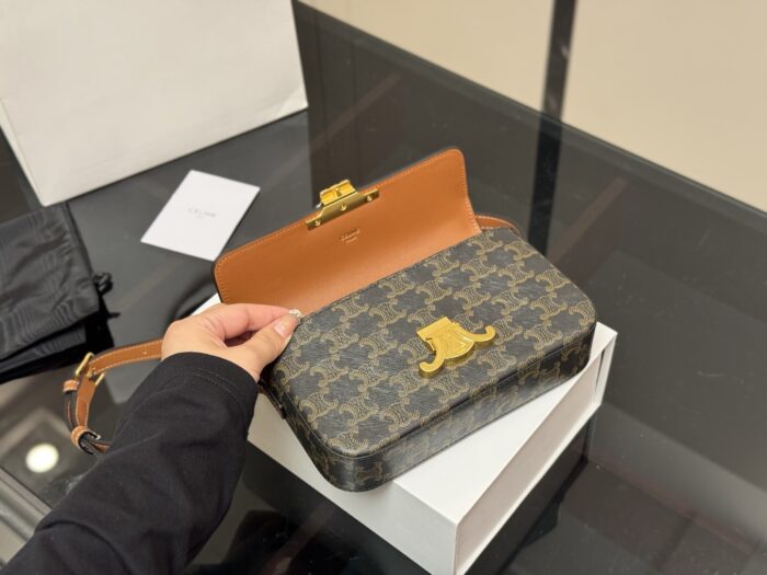 Celine Triomphe Calfskin Triumph Underarm Bag Retro-Chic Sophistication - Image 4