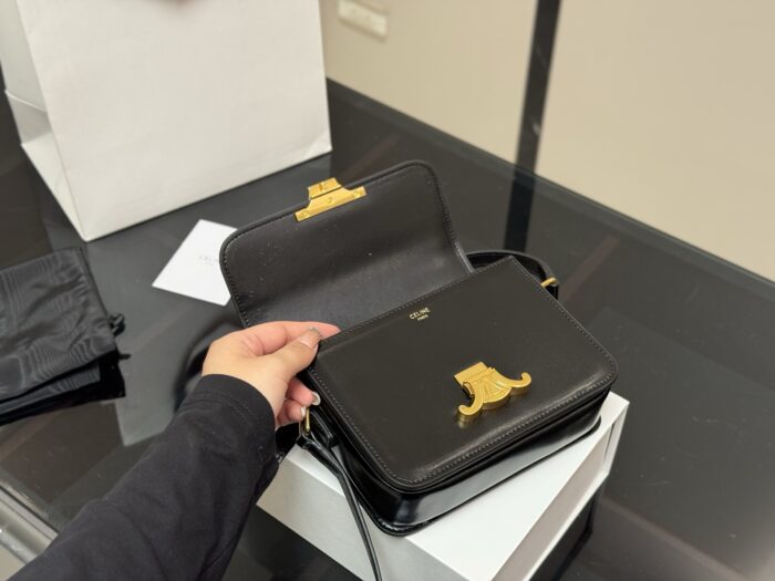 Celine Arc De Triomphe Series Cowhide Bag (Upgraded Edition With Box) Suitable For All Seasons - Image 4